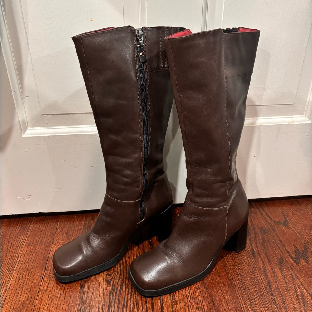 Tommy Hilfiger brown heeled boots - Picture 6 of 9